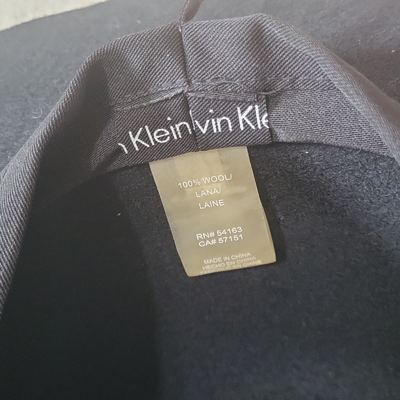 Calvin Klein Wool Hat - Picture 4 of 4